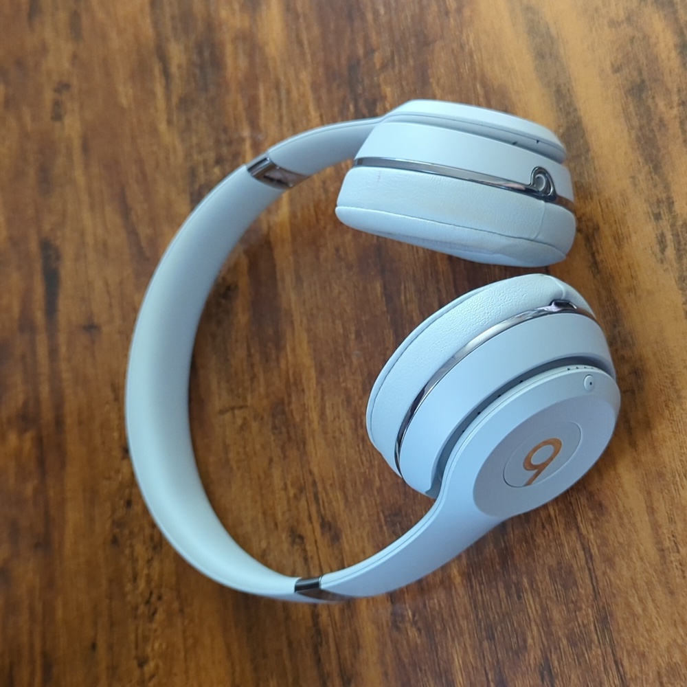 Beats solo 3 headphones